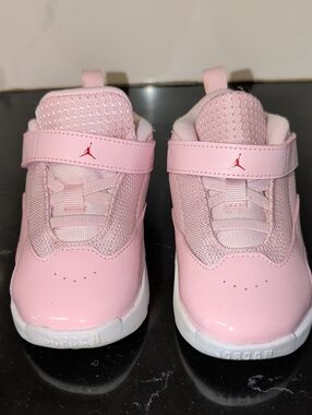 Jordan Little Kid Max Aura Low-Top Sneakers TD Size 7.5 MSRP $75